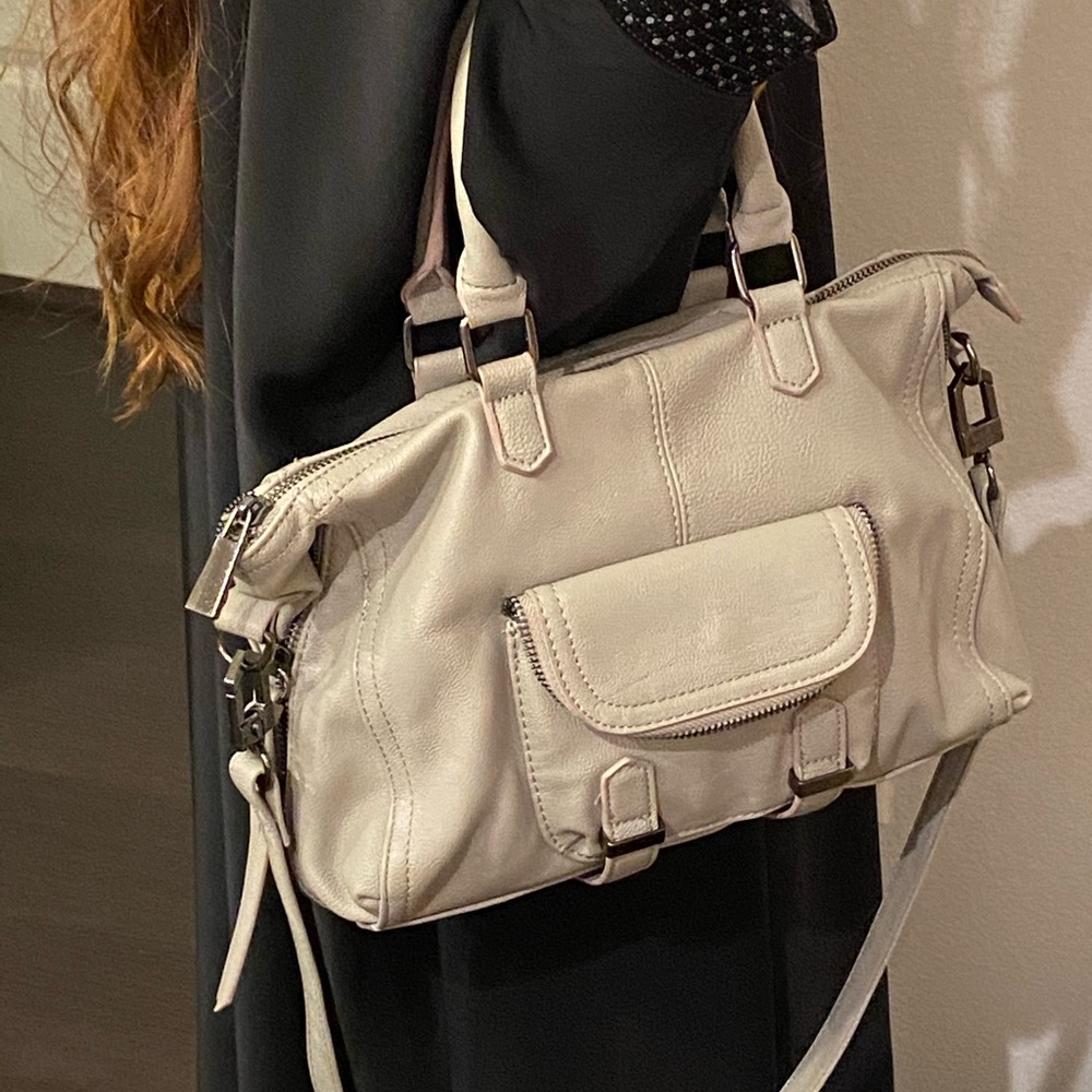 Authentic Pretty Steve Madden 👜 purse